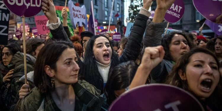 Kadınlara Yönelik Şiddet: Coğrafya ve Zaman Tanımayan Bir Savaş