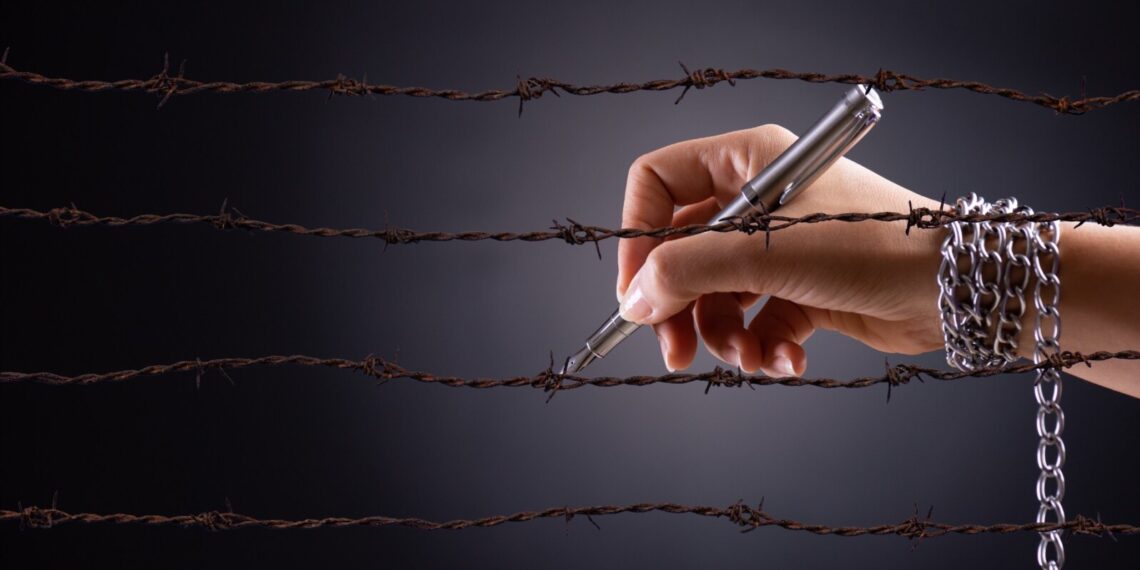 Cadı mıyız, av mı? Bu korku niye?