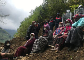 Kadın dayanışması için bir yol: Yaşam alanlarımızı korumak