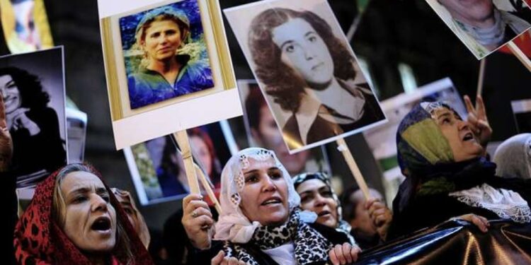 Kürdistan Kadın Hareketinin Direniş Bağlamları ve “Önce Kadınları Vurun” Düsturu