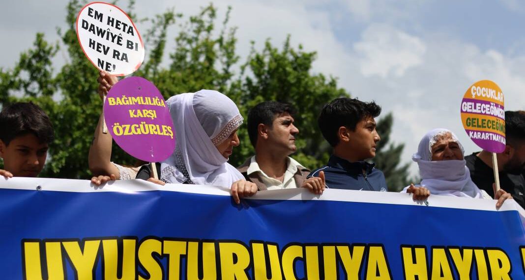 Uyuşturucuya Karşı Özgürlük Alanlarımızı Genişletmek İçin: Şiyar Be!