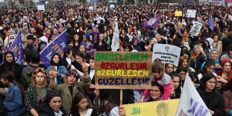 Özgün Özerk Örgütlenmenin Kadın Toplumsallaşması İlişkisi