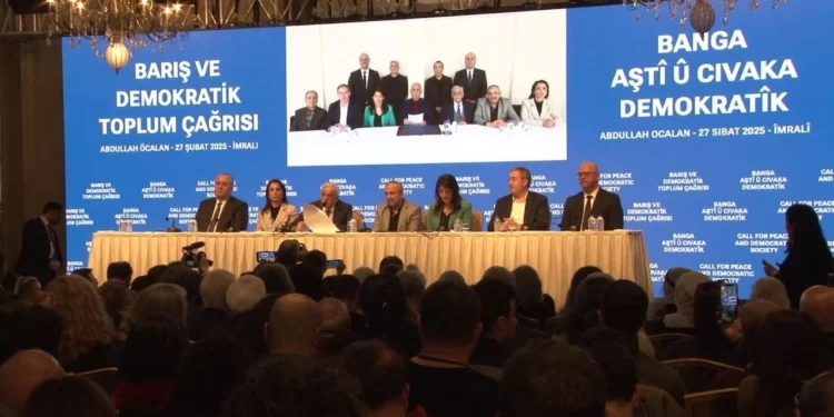 Kadınların Değişim ve İnşa Sürecinde Erkeklikle Mücadelesi