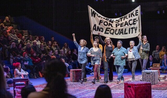 Kadın Yazarların Tiyatrodaki Devrimi