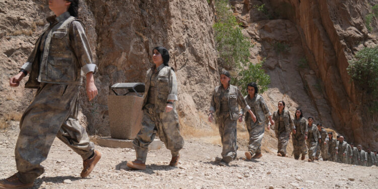 Casenê’de Kadın Öncülüğüyle Barış Eşiği: Kendiliğinden Hukuk Yaratımı