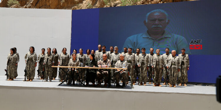 Kürt Özgürlük Hareketinden Dönüşüm Hamlesi