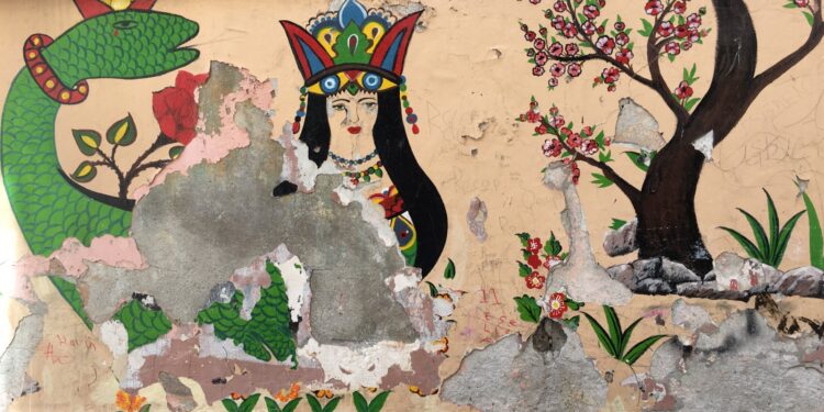 İnanna ile Medusa’nın Aynasında Kadın Gerçeği