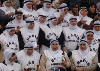 Geride Kalanlar Aşkına: Barış Anneleri’nin Yolculuğu