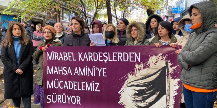 Yoz ve Zalim Sisteme Karşı Yaşasın Kadın Mücadelemiz