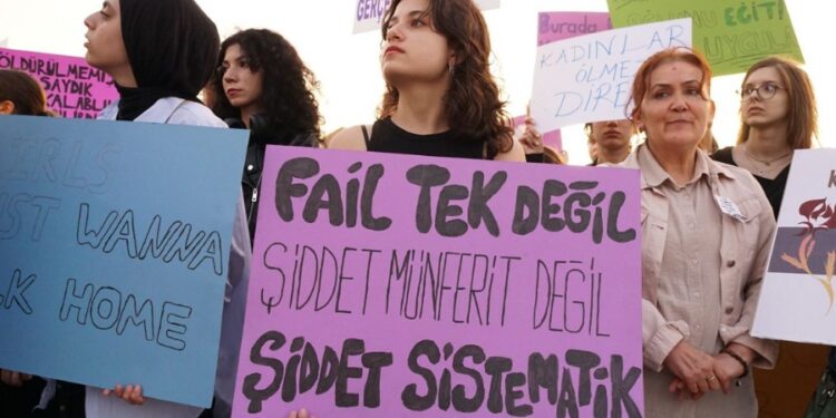 Kadın Kırımının Sessiz Yapısı: Şiddetin Toplumsal Anatomisi