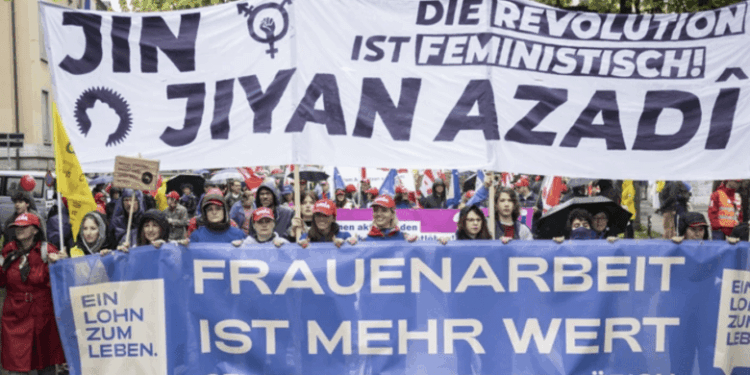 Dünyada Kadın Mücadelesi