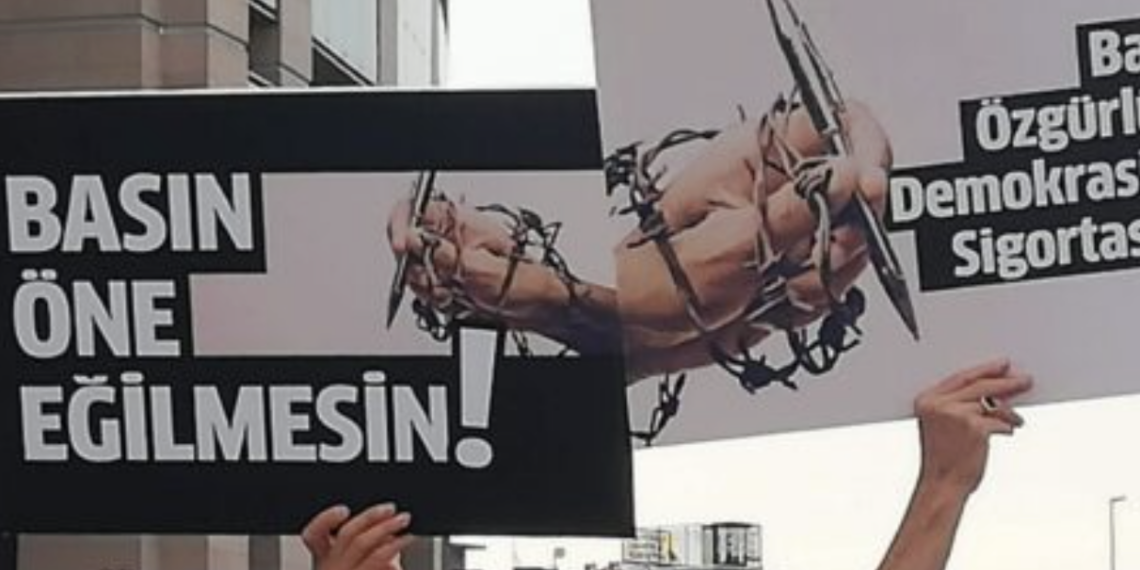 Özel Savaş Medyası: ‘Engerekler ve Çıyanlar’