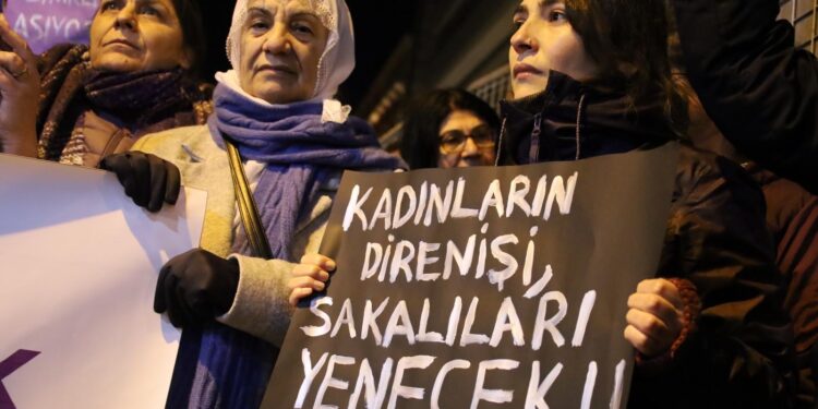 Kadınların Özgürlük Tutkusunu Hiçbir Cihatçı Güruh Önleyemez!