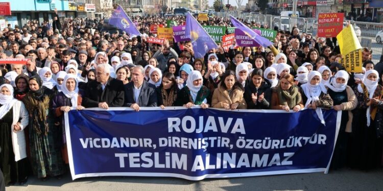 Her Bedende Direniş, Her Tutamda Özgürlük