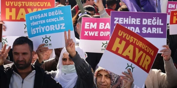 Tarih Yazan Cinse Dayatılan Özel Savaş Aparatları