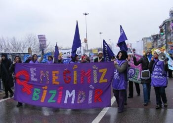 Görünmeyen Emek, Meşrulaştırılmış Sömürü: Kadın Emeğinin Hikayesi