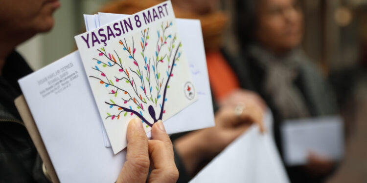 Distopyadan Ütopya Yaratan Özgür Ruhlar