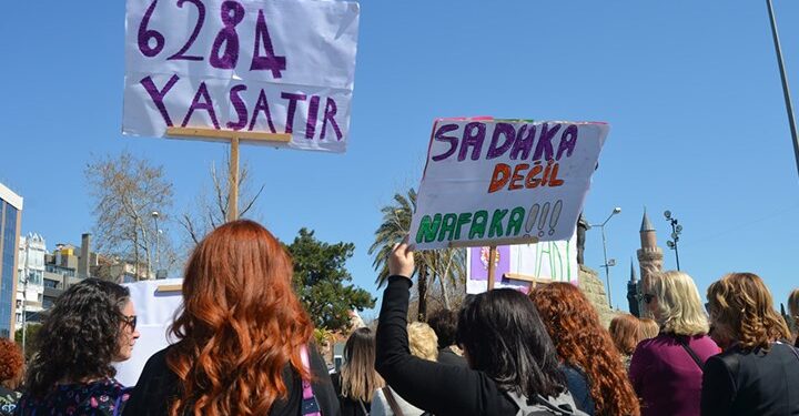 Kadınlara Karşı Kurulan Siyaset