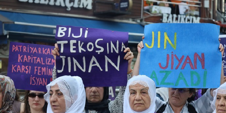 Direnişi Örerek Şafağı Karşılamak