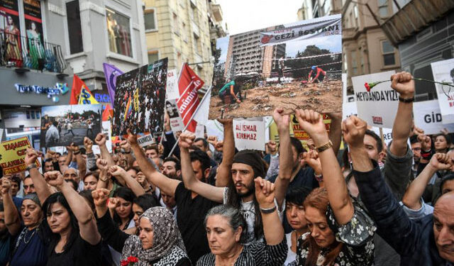 Gezinin Ruhu Üzerimizde Dolaşıyor