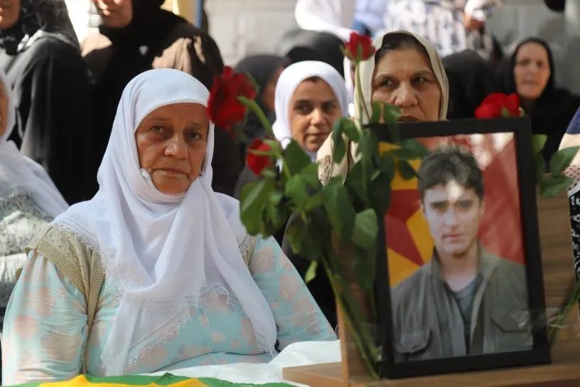 Yas Evimizde: Kürdistan’da Kayıp, Hafıza ve Kolektif Ruhsallık