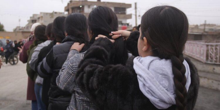 Kadın Bedeni Üzerinden Kurulan Savaş: Cinsiyetlendirilmiş Şiddet, Hafıza, Dayanışma ve İnşa
