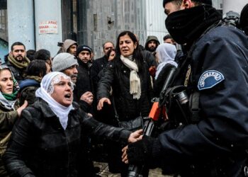 Özel Savaş Politikaları Karşısında Demokratik Toplumu İnşa Etmek